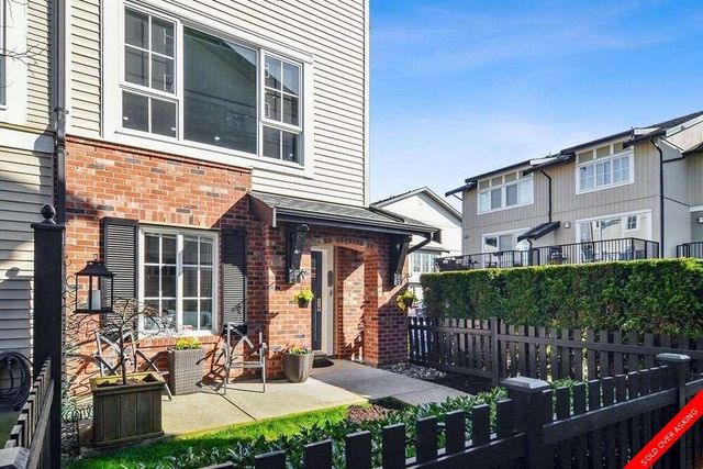 badge_image28 at 11 - 2450 161a Street, Grandview Surrey, South Surrey White Rock