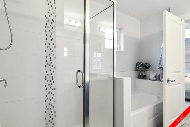 badge_image17 at 7 - 3303 Rosemary Heights Crescent, Grandview Surrey, South Surrey White Rock