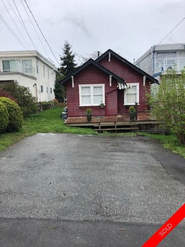 badge_image2 at 932 Parker Street, White Rock, South Surrey White Rock