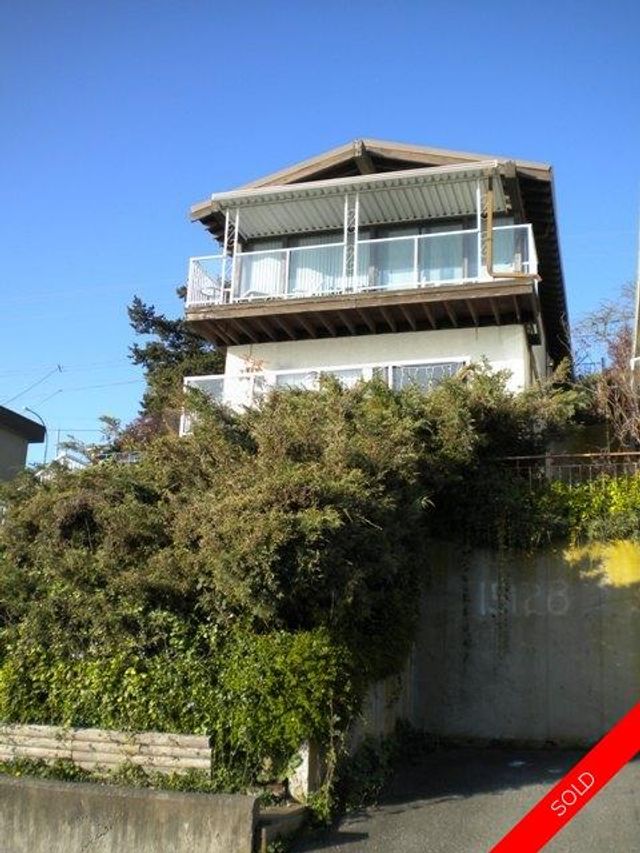 badge_image14 at 15128 Victoria Avenue, White Rock, South Surrey White Rock