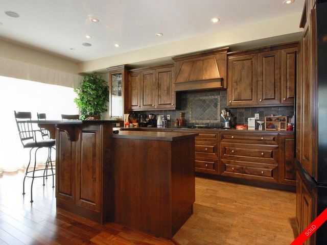 badge_image18 at 38 - 3300 157a Street, Morgan Creek, South Surrey White Rock