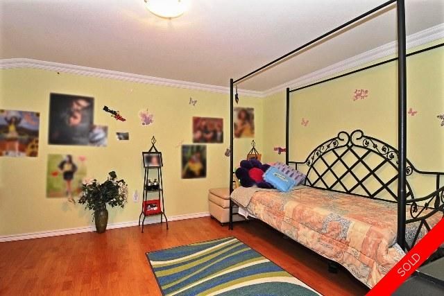 badge_image16 at 2838 132nd Street, Elgin Chantrell, South Surrey White Rock