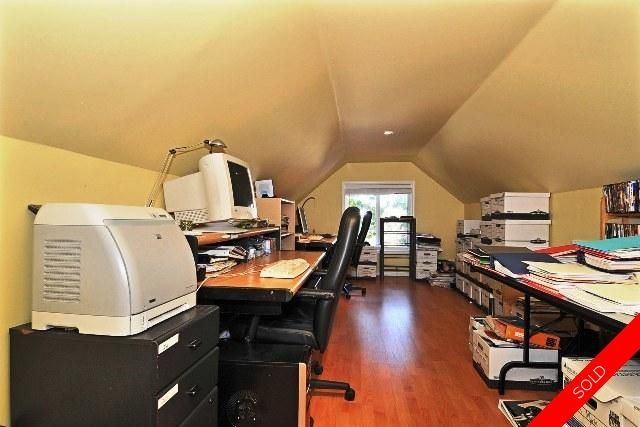 badge_image6 at 2838 132nd Street, Elgin Chantrell, South Surrey White Rock