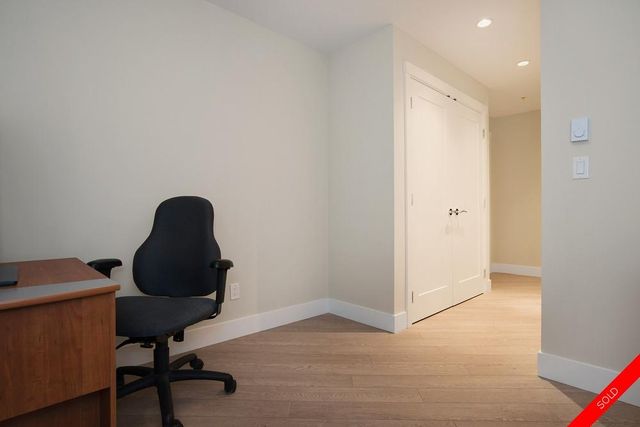 badge_image20 at 404 - 14855 Thrift Avenue, White Rock, South Surrey White Rock