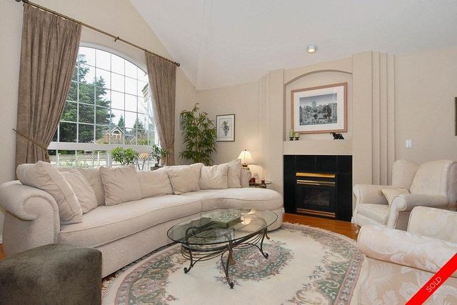 badge_image15 at 1626 134th Street, Crescent Bch Ocean Pk., South Surrey White Rock