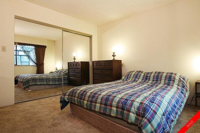 badge_image at 7345 199a Street, Willoughby Heights, Langley