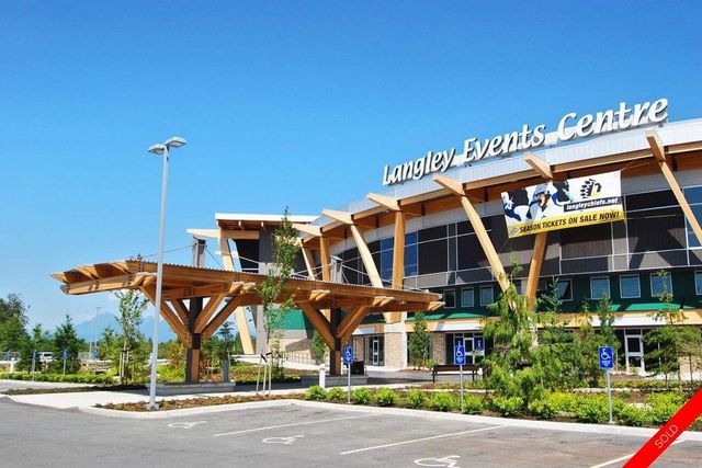 badge_image11 at 7345 199a Street, Willoughby Heights, Langley