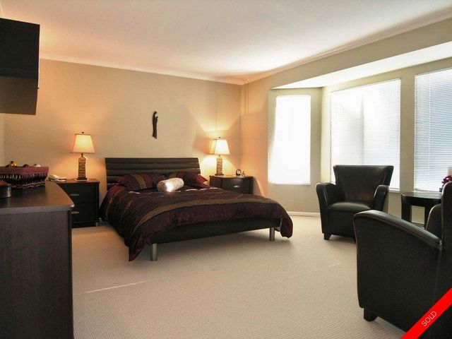 badge_image14 at 13842 20th Avenue, Sunnyside Park Surrey, South Surrey White Rock