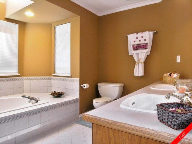 badge_image16 at 13842 20th Avenue, Sunnyside Park Surrey, South Surrey White Rock