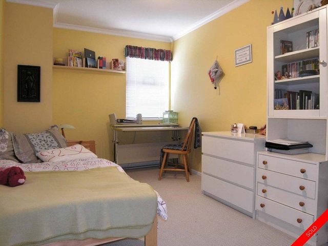 badge_image5 at 13842 20th Avenue, Sunnyside Park Surrey, South Surrey White Rock