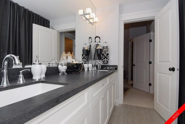 badge_image19 at 901 163rd Street, White Rock, South Surrey White Rock