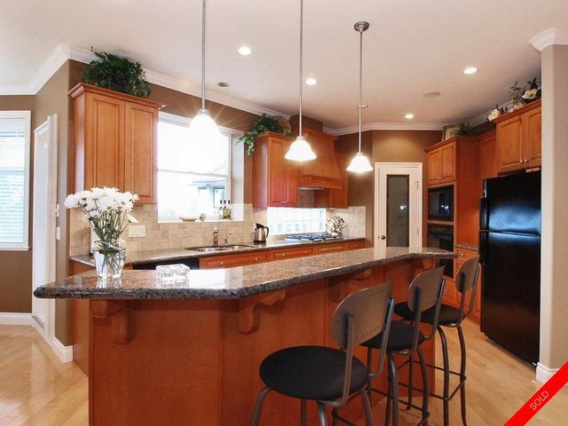 badge_image8 at 3603 Somerset Crescent, Morgan Creek, South Surrey White Rock