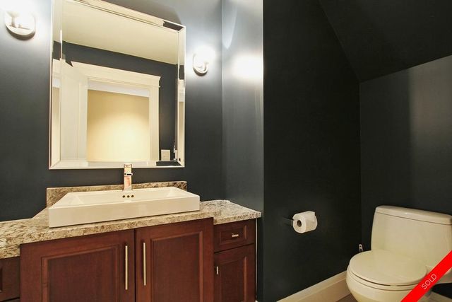 badge_image14 at 1672 156a Street, King George Corridor, South Surrey White Rock