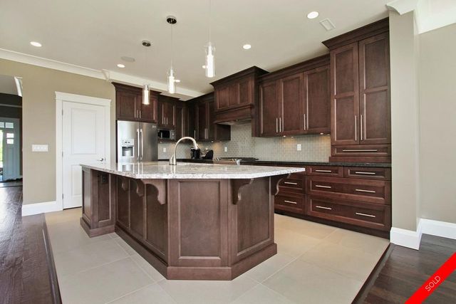 badge_image15 at 1672 156a Street, King George Corridor, South Surrey White Rock