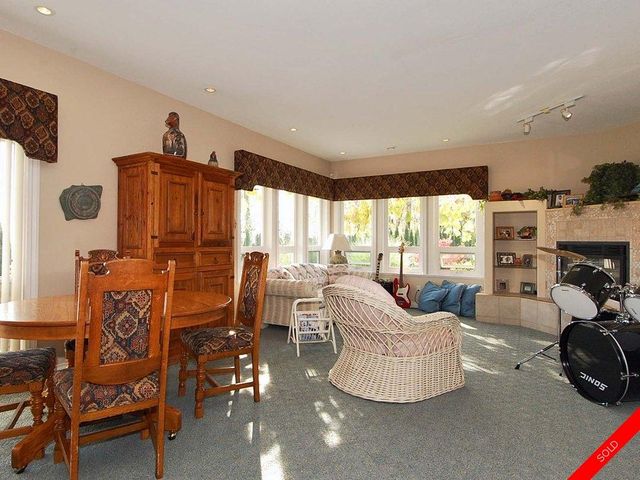 badge_image13 at 16678 77th Avenue, Fleetwood Tynehead, Surrey