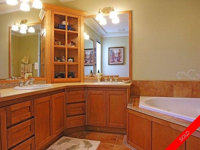 badge_image9 at 3535 Morgan Creek Way, Morgan Creek, South Surrey White Rock