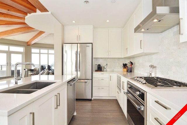 badge_image3 at 306 - 1420 Johnston Road, White Rock, South Surrey White Rock