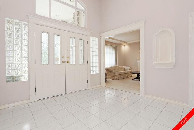 badge_image at 1611 134 Street, Crescent Bch Ocean Pk., South Surrey White Rock