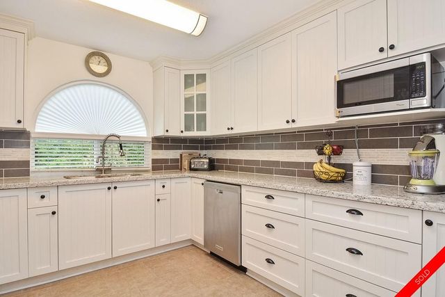 badge_image4 at 1195 Oxford Street, White Rock, South Surrey White Rock