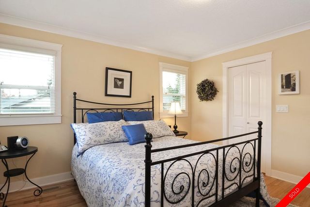 badge_image at 1773 Southmere Crescent, Sunnyside Park Surrey, South Surrey White Rock