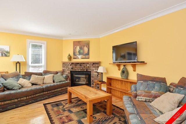 badge_image12 at 1920 154a Street, King George Corridor, South Surrey White Rock