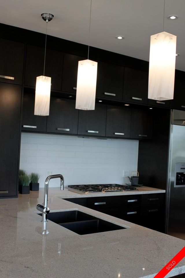 badge_image20 at 866 Hagbood Street, White Rock, South Surrey White Rock