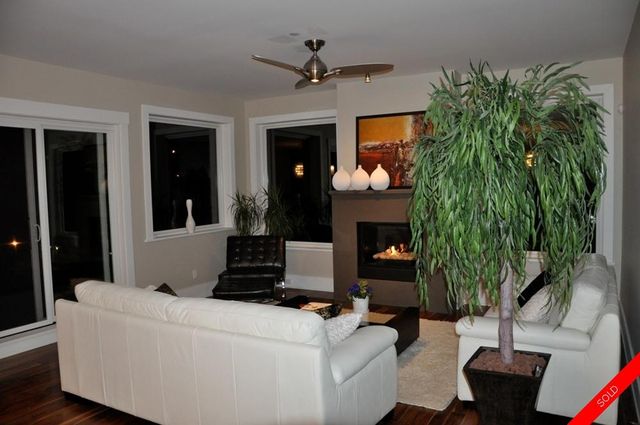 badge_image38 at 866 Hagbood Street, White Rock, South Surrey White Rock