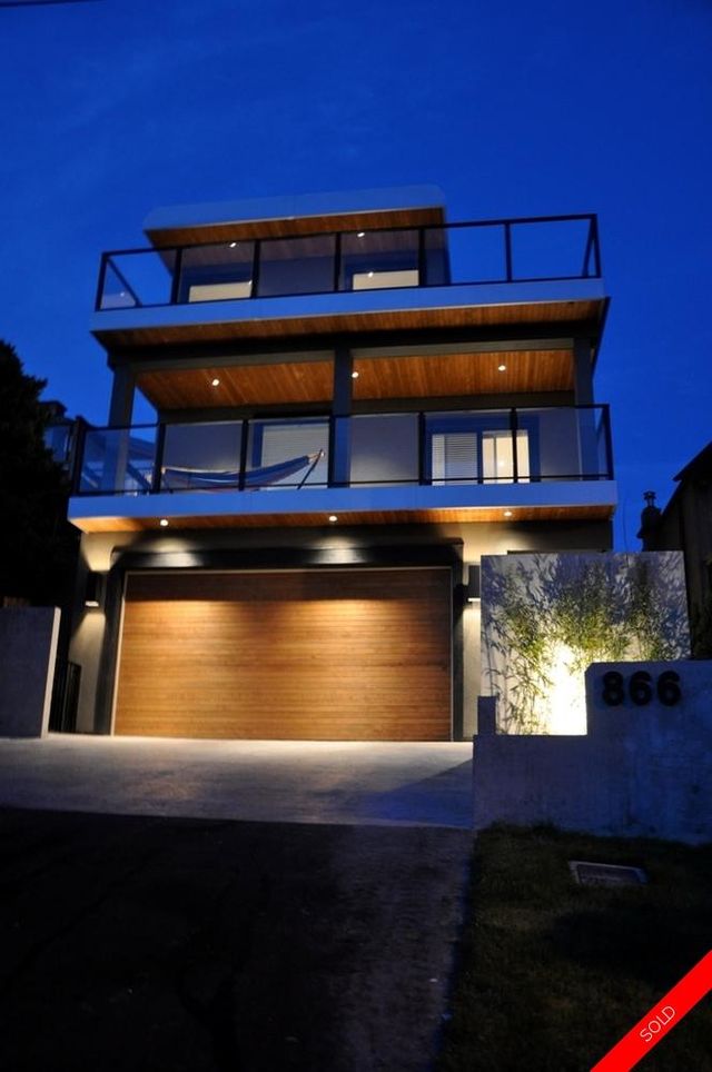 badge_image48 at 866 Hagbood Street, White Rock, South Surrey White Rock