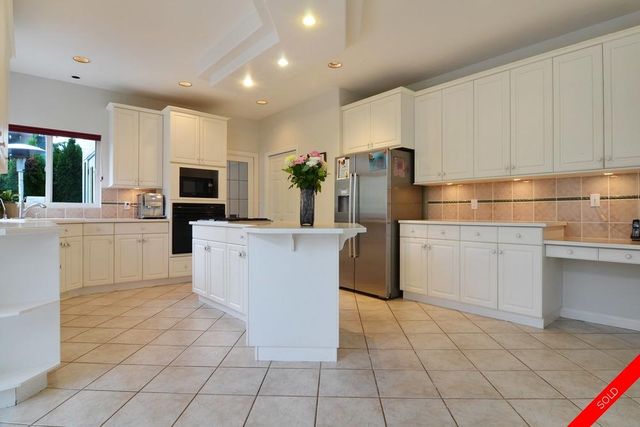 badge_image17 at 2348 133rd Street, Elgin Chantrell, South Surrey White Rock