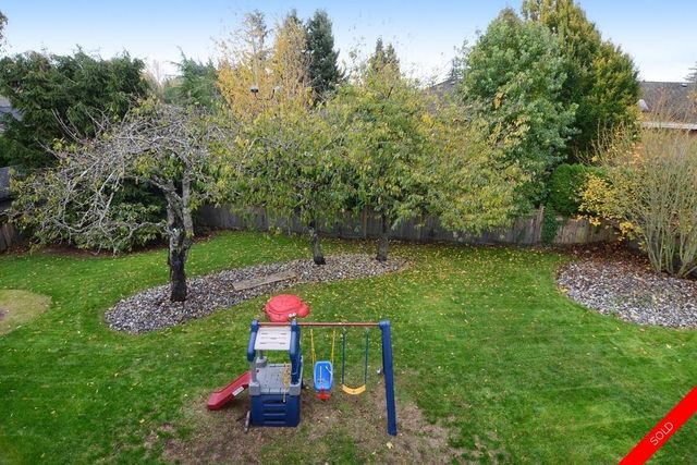 badge_image22 at 2348 133rd Street, Elgin Chantrell, South Surrey White Rock