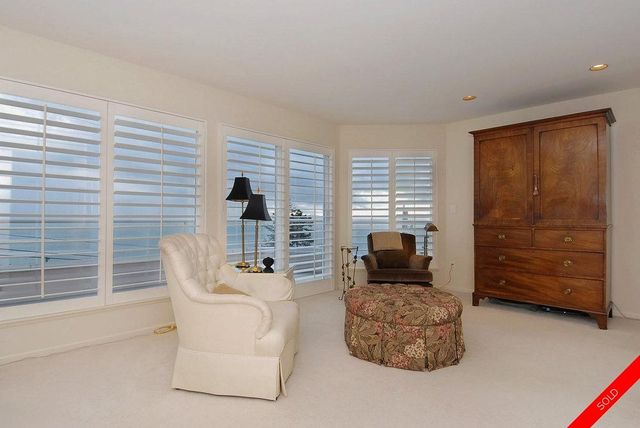 badge_image13 at 14933 Blackwood Lane, White Rock, South Surrey White Rock