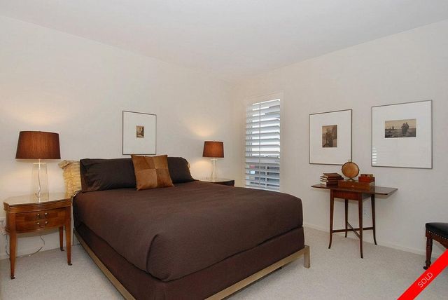 badge_image16 at 14933 Blackwood Lane, White Rock, South Surrey White Rock