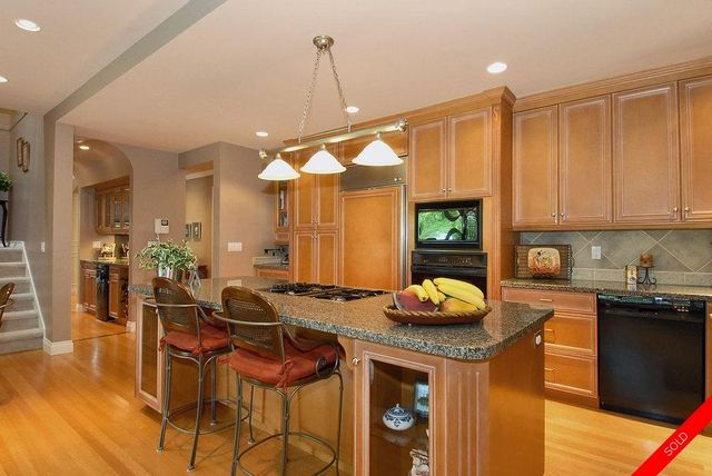 badge_image17 at 16267 Lincoln Woods Court, Morgan Creek, South Surrey White Rock