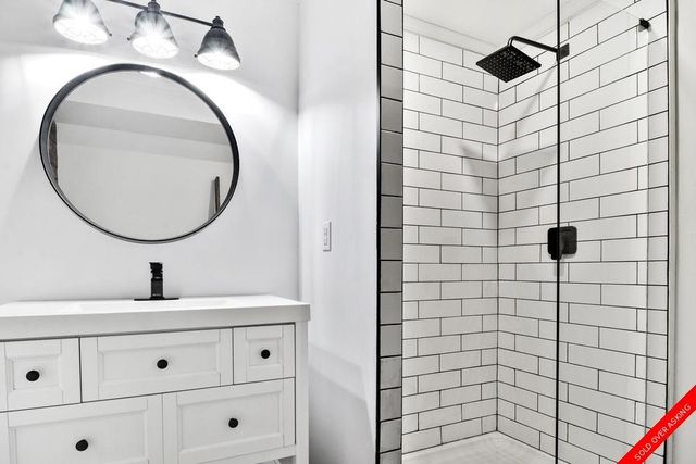 badge_image21 at 3513 199a Street, Brookswood Langley, Langley