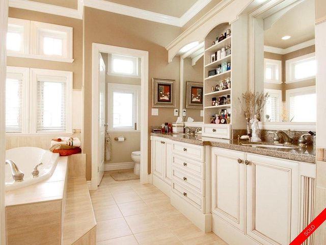 badge_image11 at 15938 Devonshire Drive, Morgan Creek, South Surrey White Rock