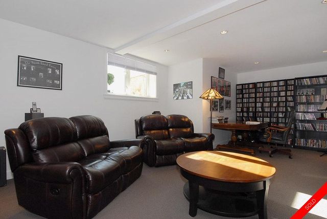 badge_image16 at 13185 14th Avenue, Crescent Bch Ocean Pk., South Surrey White Rock