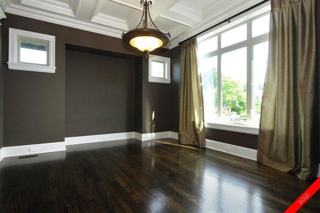 badge_image20 at 13645 20a Avenue, Elgin Chantrell, South Surrey White Rock