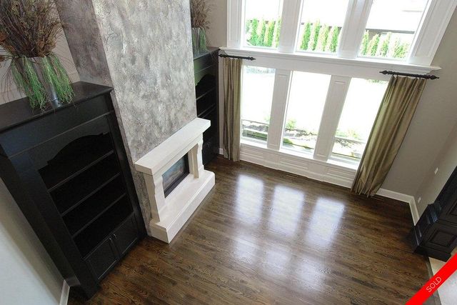 badge_image3 at 13645 20a Avenue, Elgin Chantrell, South Surrey White Rock