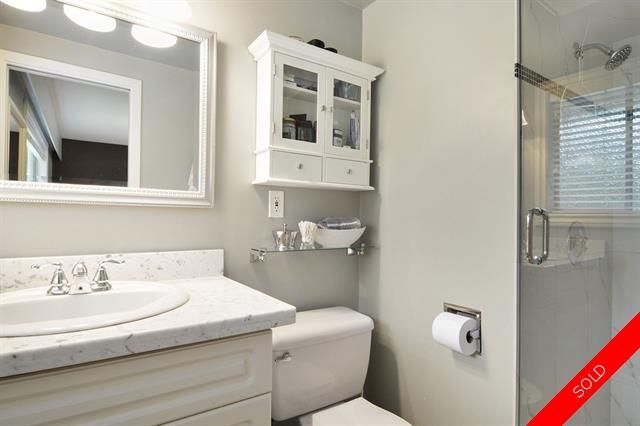 badge_image7 at 2048 Indian Fort Drive, Crescent Bch Ocean Pk., South Surrey White Rock