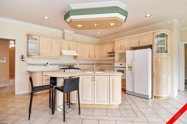 badge_image32 at 3556 Morgan Creek Way, Morgan Creek, South Surrey White Rock