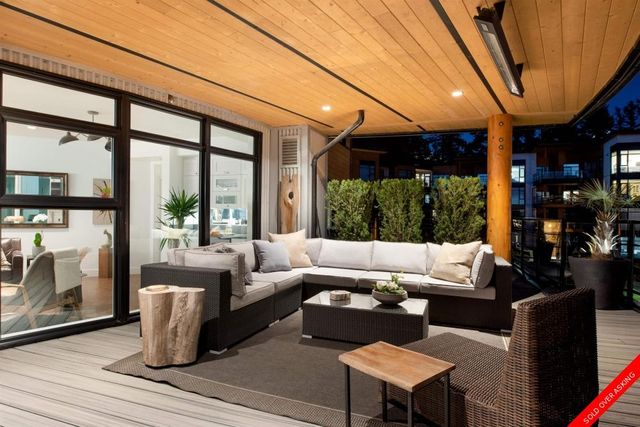 badge_image13 at 301 - 14855 Thrift Avenue, White Rock, South Surrey White Rock