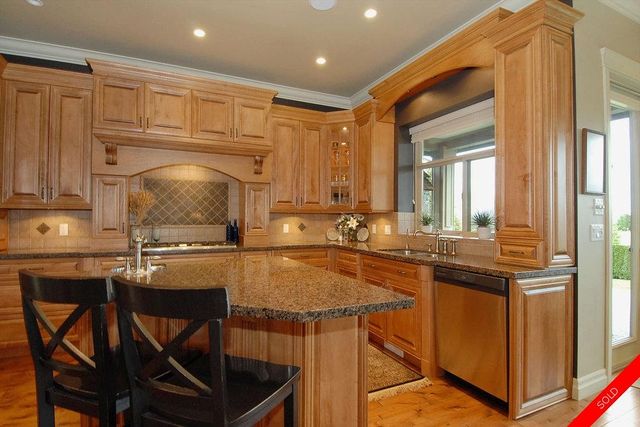 badge_image7 at 16355 Lincoln Woods Court, Morgan Creek, South Surrey White Rock