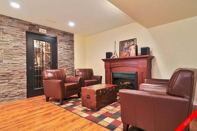 badge_image24 at 13932 21a Avenue, Elgin Chantrell, South Surrey White Rock