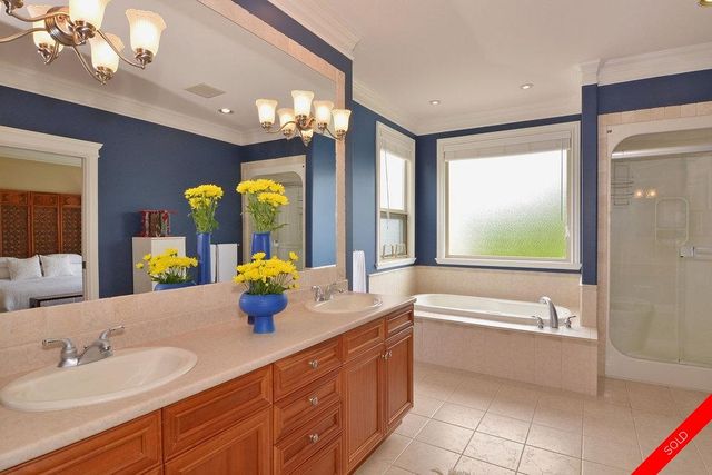 badge_image7 at 2100 139a Street, Elgin Chantrell, South Surrey White Rock