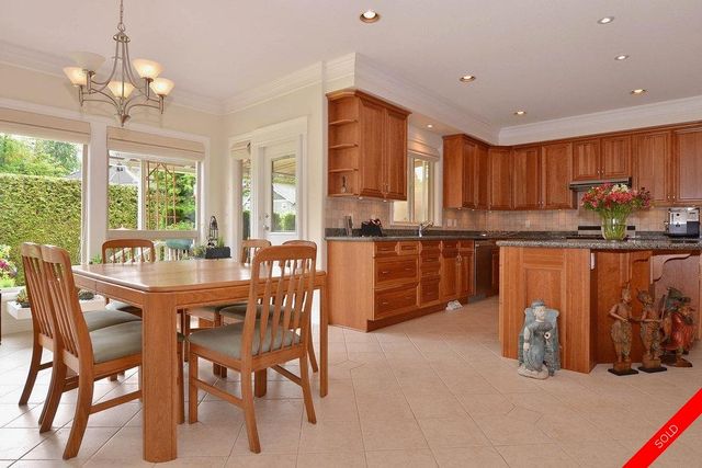 badge_image8 at 2100 139a Street, Elgin Chantrell, South Surrey White Rock