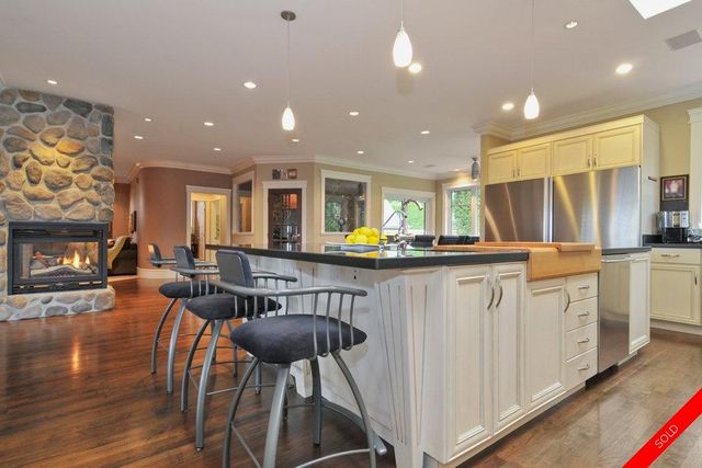 badge_image21 at 1838 126th Street, Crescent Bch Ocean Pk., South Surrey White Rock