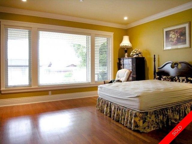 badge_image23 at 15388 Royal Avenue, White Rock, South Surrey White Rock