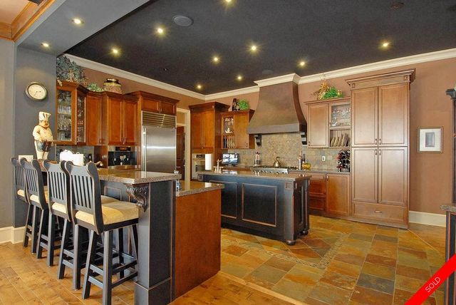 badge_image12 at 3643 Canterbury Drive, Morgan Creek, South Surrey White Rock