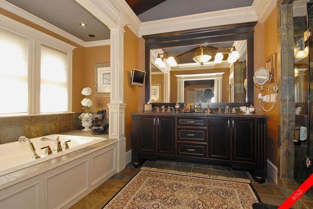 badge_image5 at 3643 Canterbury Drive, Morgan Creek, South Surrey White Rock