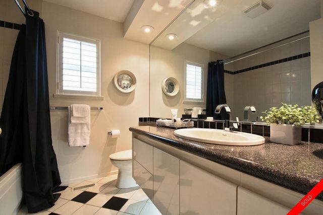 badge_image13 at 14933 Blackwood Lane, White Rock, South Surrey White Rock